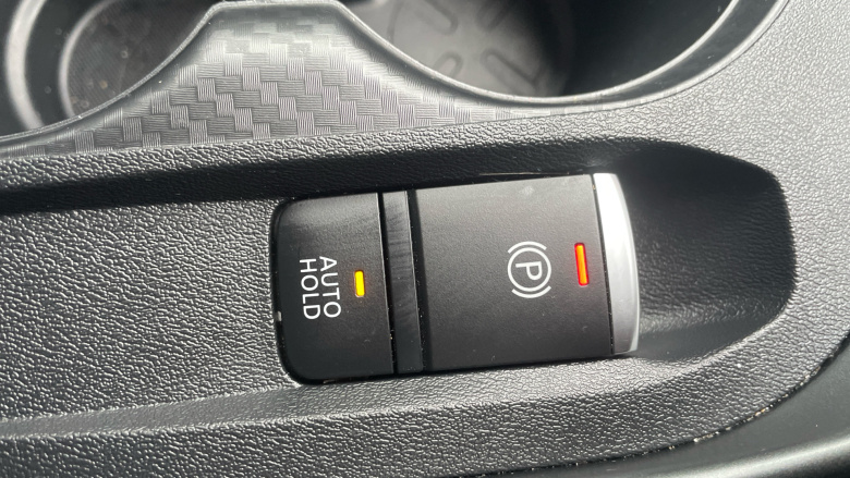 Nissan Juke 1.0 DiG-T N-Connecta 5dr DCT Petrol Hatchback